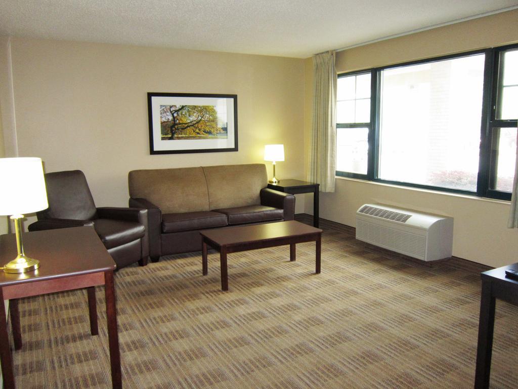 เอ็กซ์เทนด์ สเตย์ อเมริกา แอตแลนตา มอร์โรว์ Hotel ภายนอก รูปภาพ